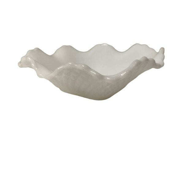 Vintage HAZEL ATLAS Co. Milk Glass Bowl 1950s Square Dish 6.25" Square x 1.75" - Picture 6 of 7